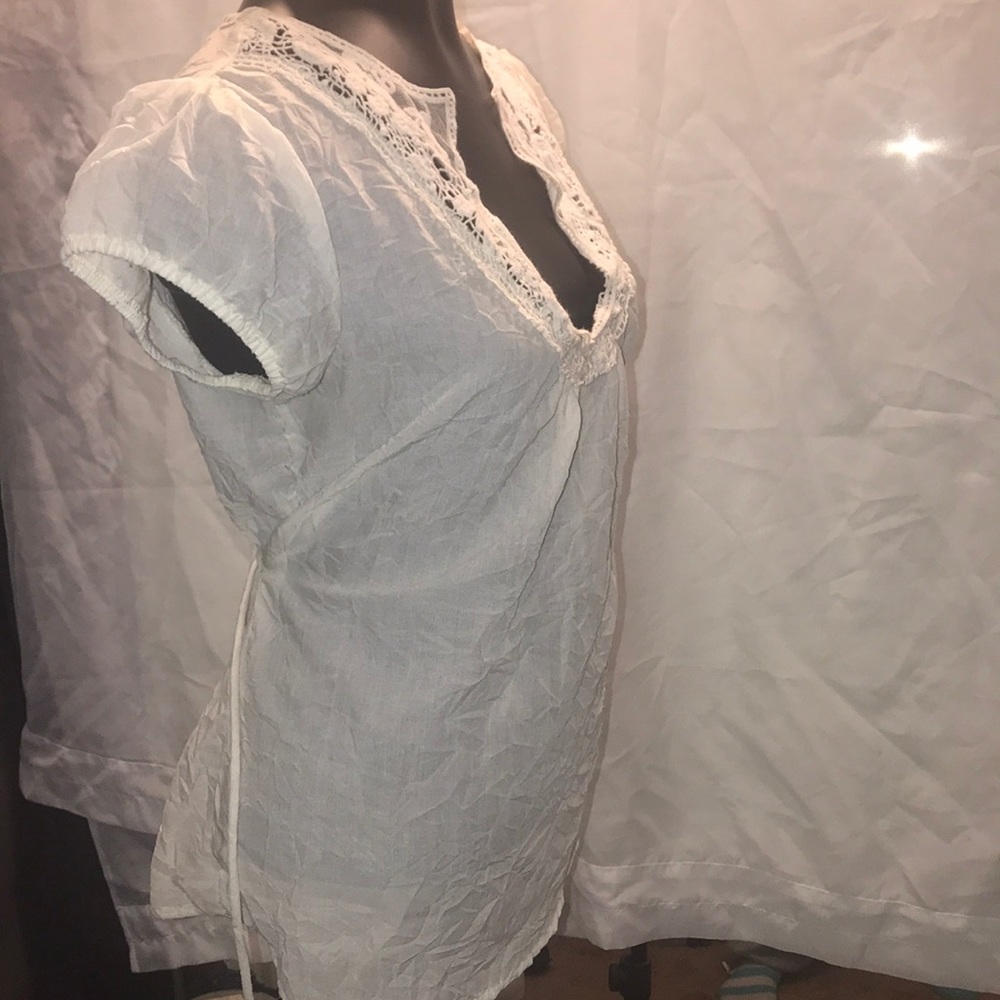 Nice blouse - Picture 3 of 4